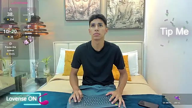 kieran derek online show from November 2025 03:39:02 AM