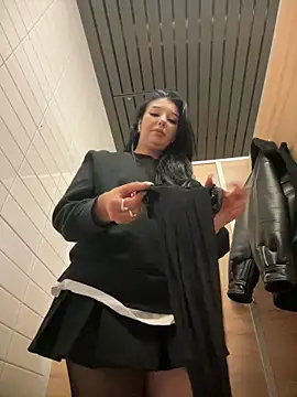 Tisha Busty online show from September 2025 01:38:01 PM