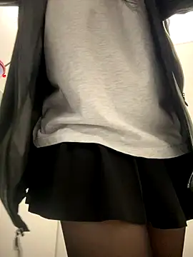 Tisha Busty online show from October 2025 09:40:01 AM