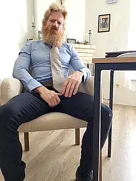 Snapshot of Gingerbeard40 chatting on November 2025 10:50:02 AM Gingerbeard40 online show from November 2025 10:50:02 AM