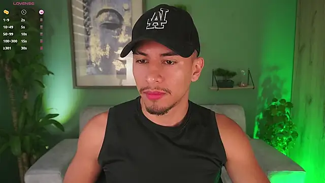 Snapshot of Aaronfox_x chatting on February 2025 01:50:02 PM Aaronfox x online show from February 2025 01:50:02 PM