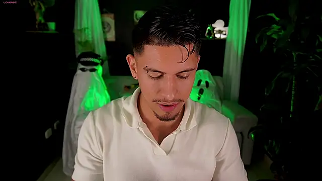 Snapshot of Aaronfox_x chatting on October 2025 02:20:01 AM Aaronfox x online show from October 2025 02:20:01 AM