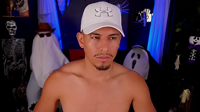 Snapshot of Aaronfox_x chatting on October 2025 01:23:01 PM Aaronfox x online show from October 2025 01:23:01 PM