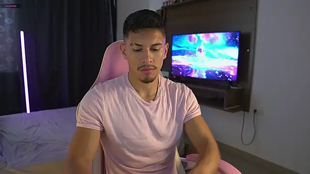 Snapshot of Aaronfox_x chatting on May 2026 08:05:02 PM Aaronfox x online show from May 2026 08:05:02 PM