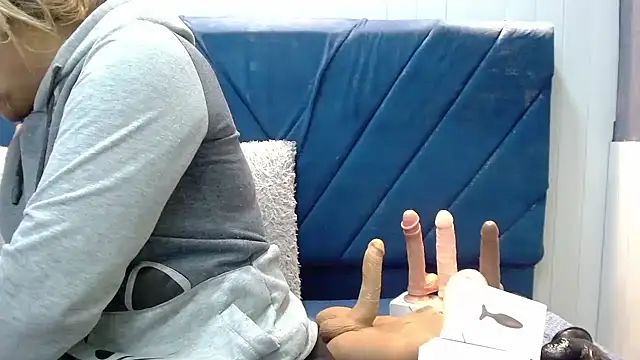 NathaliaSmith3x online show from October 2025 03:37:02 AM