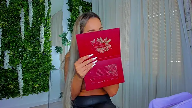 VivienCarter online show from September 2025 02:00:01 PM