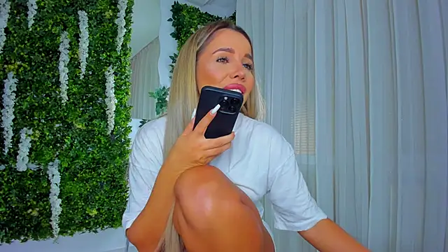 VivienCarter online show from October 2025 04:04:01 PM