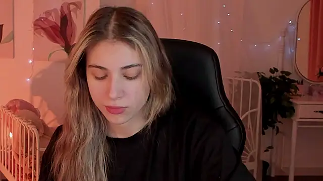 EllieCutes online show from January 2025 05:26:02 AM