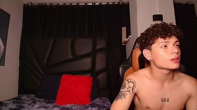 LexieandNate online show from January 2025 06:22:02 AM