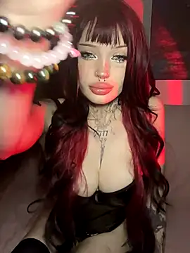 madelinexx online show from October 2025 05:37:01 PM