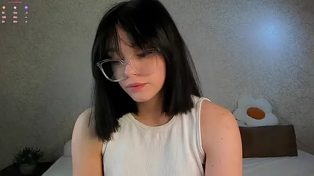 Snapshot of WildaBendell chatting on November 2025 11:11:01 AM WildaBendell online show from November 2025 11:11:01 AM