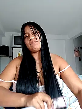  LATINA  online show from April 2026 09:06:01 PM