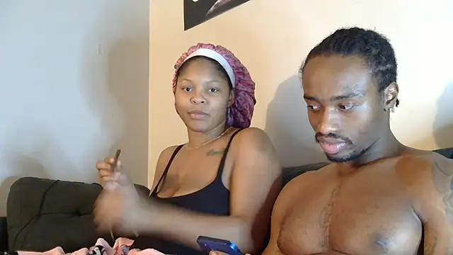 Snapshot of exotic__couple chatting on January 2025 04:17:02 AM exotic couple online show from January 2025 04:17:02 AM