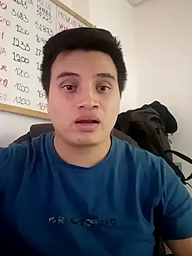 Snapshot of ahntony__69 chatting on November 2025 05:39:01 AM ahntony  69 online show from November 2025 05:39:01 AM