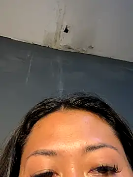 Snapshot of thai-dreamgirl chatting on December 2025 11:35:02 PM thai-dreamgirl online show from December 2025 11:35:02 PM