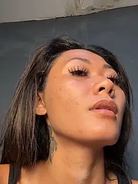 Snapshot of thai-dreamgirl chatting on February 2026 10:58:01 PM thai-dreamgirl online show from February 2026 10:58:01 PM