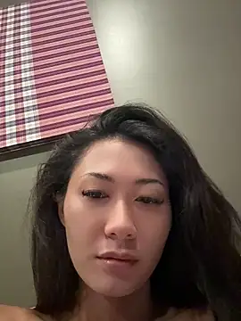 Snapshot of thai-dreamgirl chatting on April 2026 10:23:02 PM thai-dreamgirl online show from April 2026 10:23:02 PM