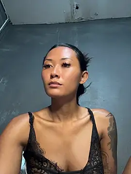 Snapshot of thai-dreamgirl chatting on May 2026 11:51:02 AM thai-dreamgirl online show from May 2026 11:51:02 AM