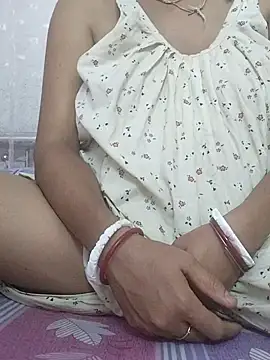 miss-Riy online show from November 2025 05:13:02 PM