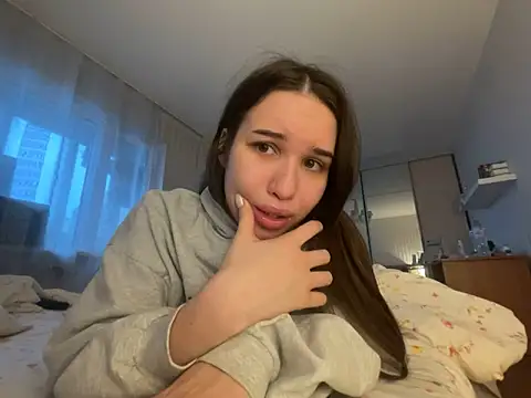 Snapshot of Roxie_Mils chatting on December 2025 08:10:02 AM Roxie Mils online show from December 2025 08:10:02 AM