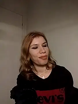 EvaRush online show from November 2025 06:41:02 PM