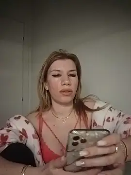 EvaRush online show from February 2026 07:01:02 PM