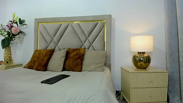 emily queen2 online show from January 2026 07:08:02 PM