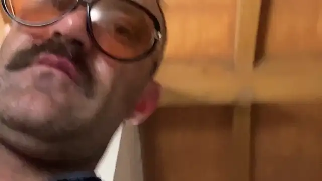 Snapshot of _Studio4Three_ chatting on March 2026 06:19:02 PM Studio4Three online show from March 2026 06:19:02 PM