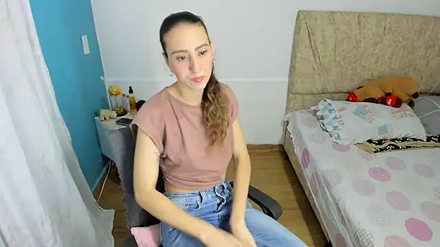 RachelJones  online show from April 2026 04:17:01 AM