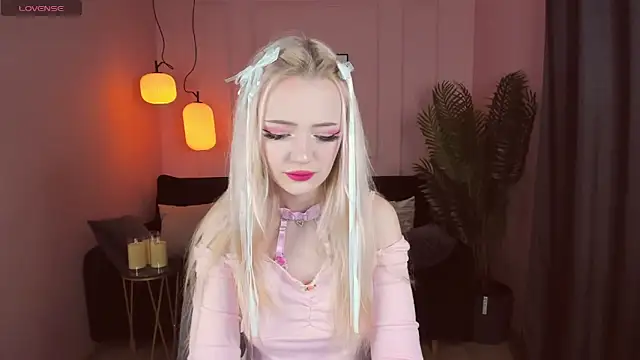 EmilyAir online show from January 2025 09:41:02 PM