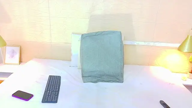 Chocolatte bar online show from January 2026 02:08:01 PM