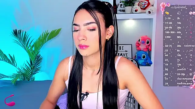 IsaValencia online show from January 2025 06:43:01 PM