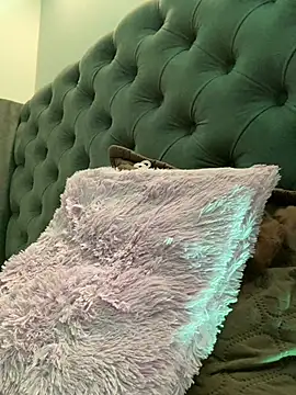 IsaValencia online show from February 2025 03:37:02 AM