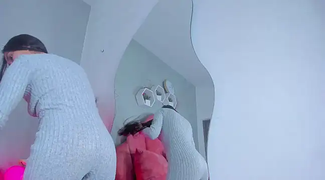 StefanyWilliams  online show from January 2025 03:00:01 AM