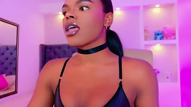 CamiEstrada online show from September 2025 09:19:01 PM