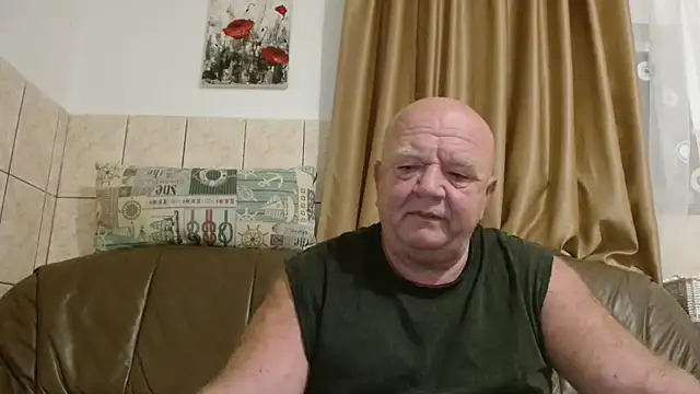 fullballs6 online show from September 2025 01:54:01 AM