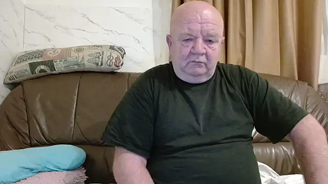 fullballs6 online show from February 2026 02:53:02 AM