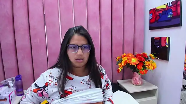 Miaa Smiith  online show from October 2025 03:30:01 AM