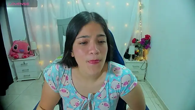 Snapshot of Alison_girl20 chatting on December 2024 07:52:02 PM Alison girl20 online show from December 2024 07:52:02 PM