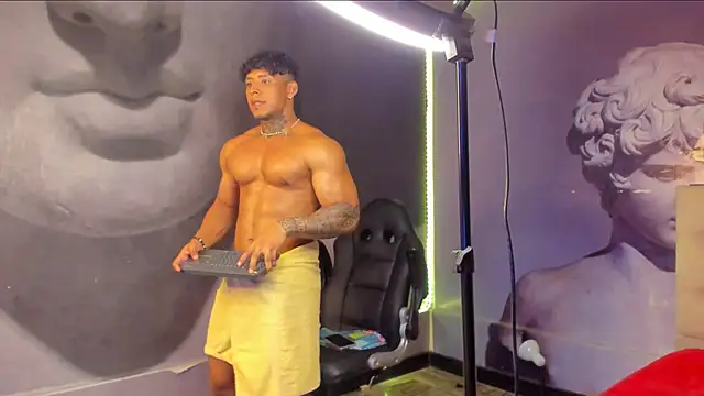 bradley smith online show from February 2025 09:38:01 AM