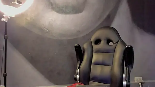 bradley smith online show from March 2025 06:22:01 PM