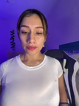 Snapshot of Bckystonee chatting on July 2026 04:20:01 AM Bckystonee online show from July 2026 04:20:01 AM