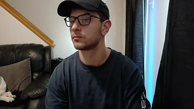 Snapshot of Thekodyy chatting on December 2025 01:40:02 PM Thekodyy online show from December 2025 01:40:02 PM