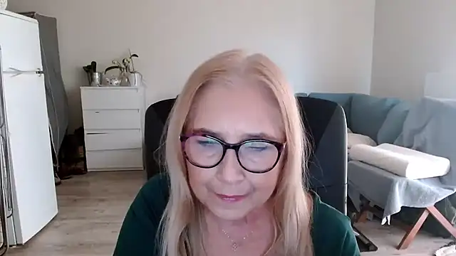 sofia xkiss online show from January 2025 11:09:02 AM