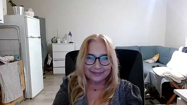 sofia xkiss online show from March 2025 02:54:02 PM