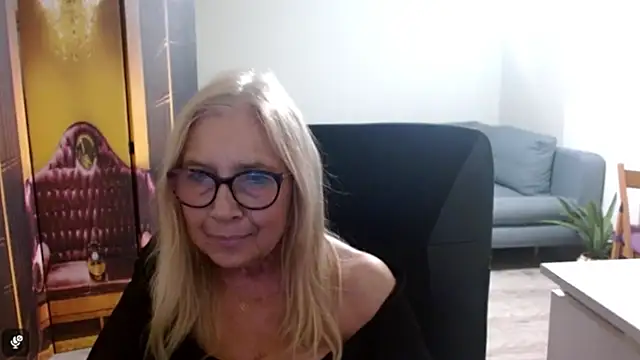 sofia xkiss online show from November 2025 03:12:02 PM