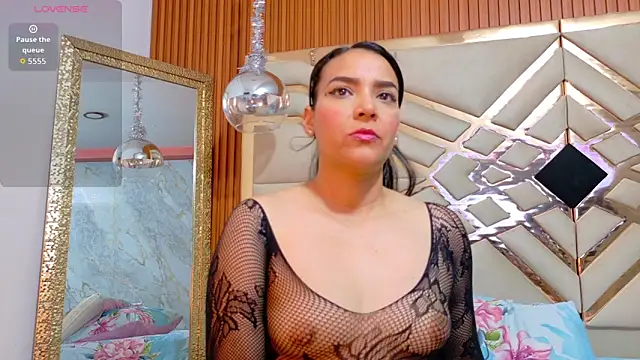 Sluttyandmature online show from February 2026 01:01:02 PM