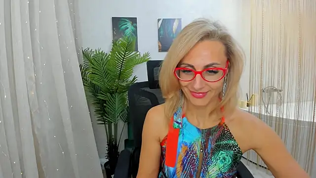 MuseOfStage online show from February 2025 05:15:02 PM