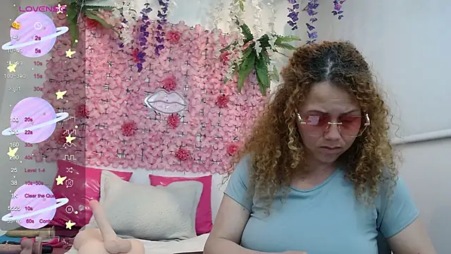 BLONDE SEXYHOT online show from March 2025 05:49:02 AM