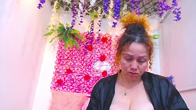 BLONDE SEXYHOT online show from November 2025 11:38:01 PM